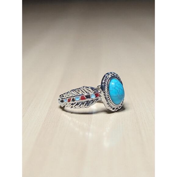 Silvertone Faux Turquoise Ring - Picture 4 of 8